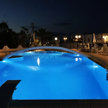 Agas Karterados (Santorini)