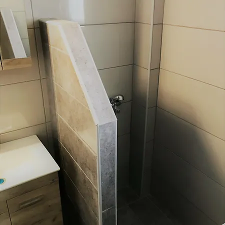 Gasthuis Agas Karterados (Santorini)