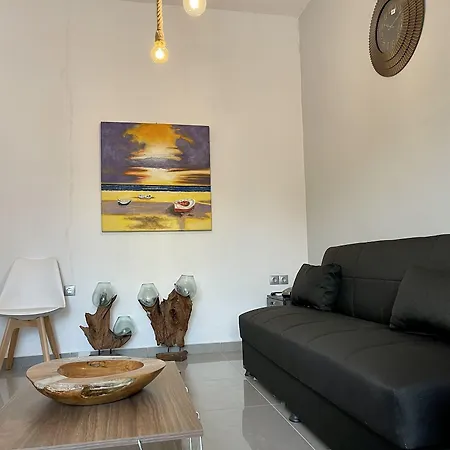 Gasthuis Agas Karterados (Santorini)