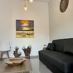 Pensionat Agas Karterados (Santorini)