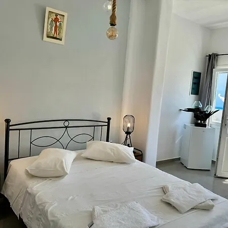 Agas 2* Karterados (Santorini)