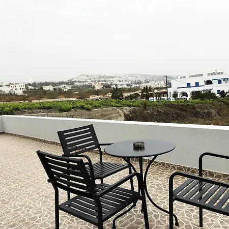 Agas 3* Karterados (Santorini)