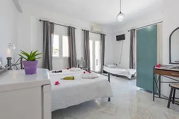 Agas 2* Karterados (Santorini)