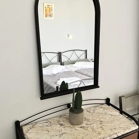 Agas 2* Karterados (Santorini)