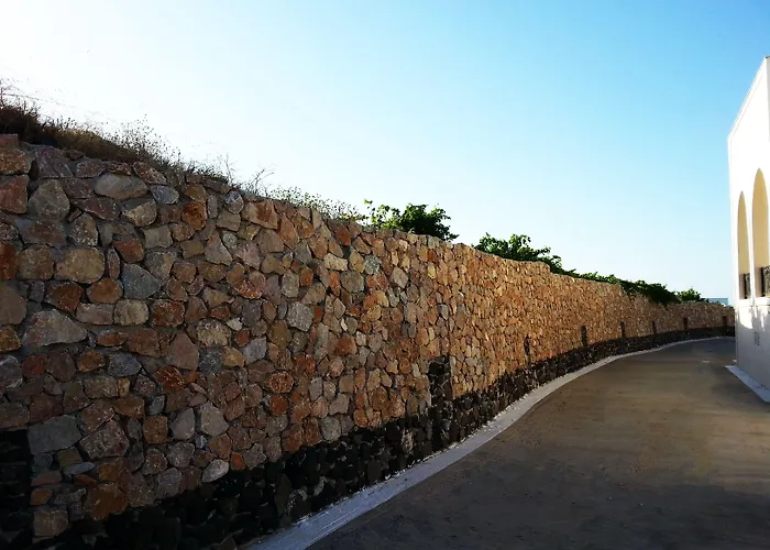 Agas Karterados (Santorini)